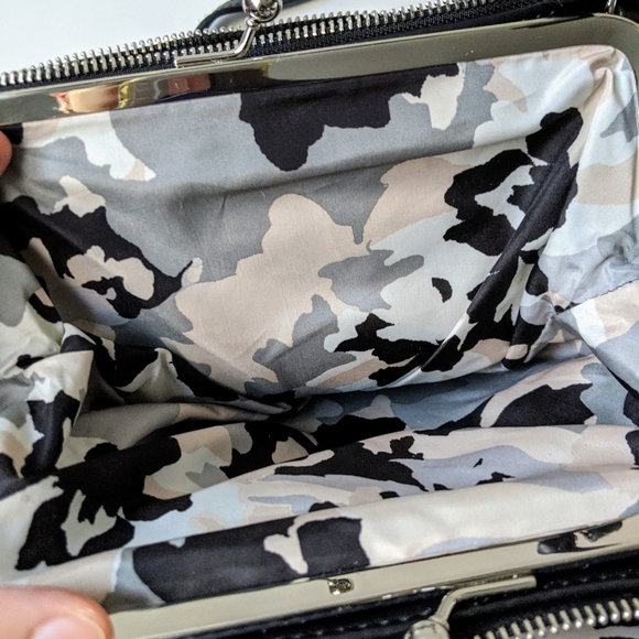 SOLD: Nine West Small Crossbody Purse - Picture 5 of 7